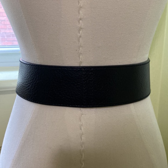 Fossil Black Leather & Suede Waist Belt with Silver Tone Hardware XS - Picture 4 of 16